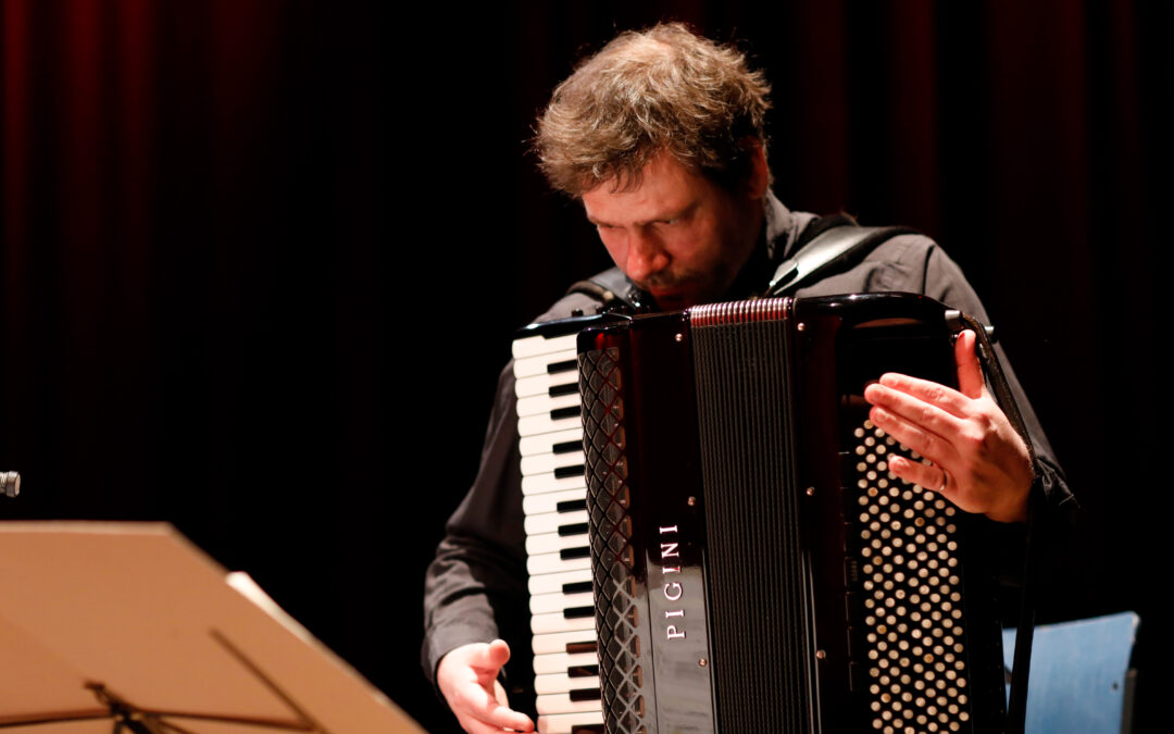 Kai Wangler und Zoro Babel: Musik für Akkordeon und Elektronik #2